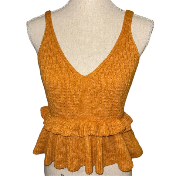 Source Unknown Sweaters - Women’s Knit/Sweater Tank Ruffles Waist Carmel/ Gold Size Large V Neck
